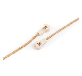 Due FibreStrap aperti, disposti in diagonale dall&rsquo;angolo in alto a destra a quello in basso a sinistra, su sfondo bianco.