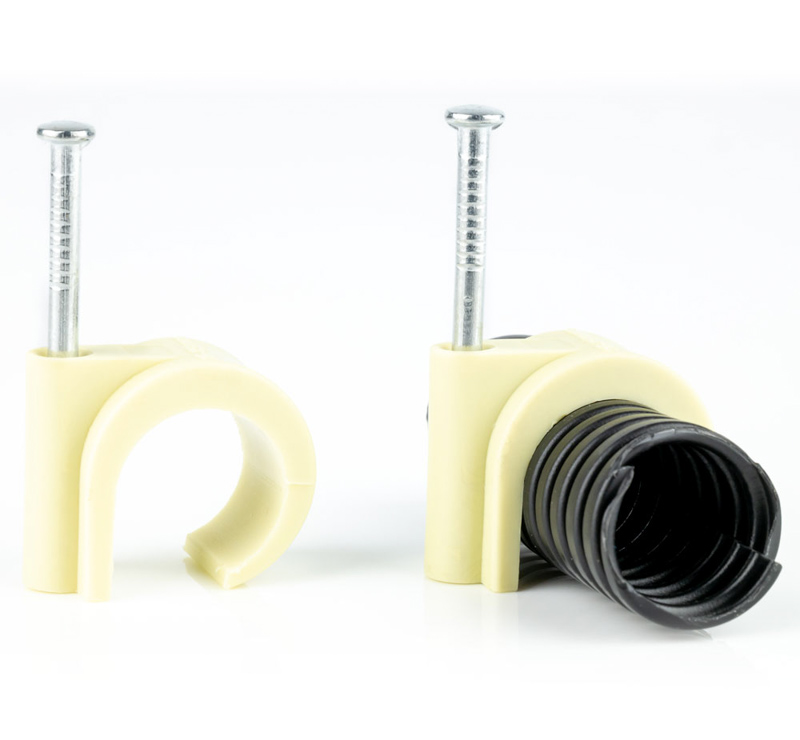 200 Pezzi Di Fermacavi In Nylon Tipo R Con Viti Per Fissaggio Elettrico Neri 88408278 200 Pezzi Di Fermacavi In Nylon Tipo R Con Viti Per Fissaggio Elettrico Neri 88408278